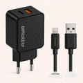 Amaya E110L: Dual-USB 12W Wall Charger with Lightning Cable